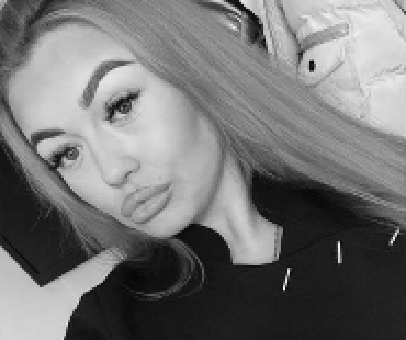 Ellis Buckley - Makeup Artist